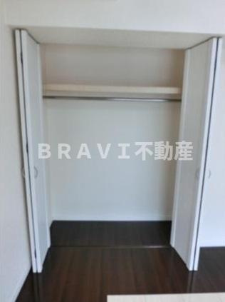 モンサンミッシェル北浜　BRAVI不動産の収納|【モンサンミッシェル北浜】たっぷりとした収納スペースです