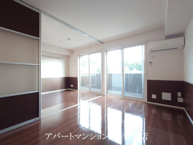 メゾン・ド・ファミーユの居間・リビング