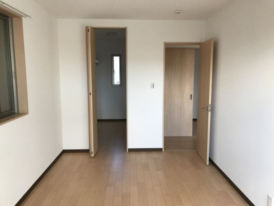 【洋室】 | 吹田市千里山東二丁目戸建借家