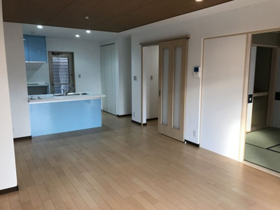 【居間・リビング】 | 吹田市千里山東二丁目戸建借家