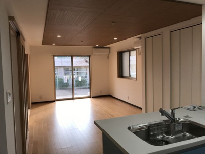 【居間・リビング】 | 吹田市千里山東二丁目戸建借家