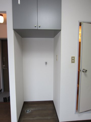 オリーブマンションのその他|洗濯機置き場