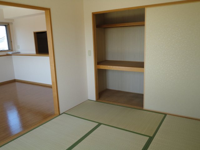 リバティーヒルズの和室
