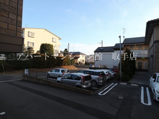 パサージュB棟の駐車場
