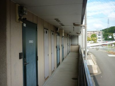 【エントランス】 | メゾン春日II