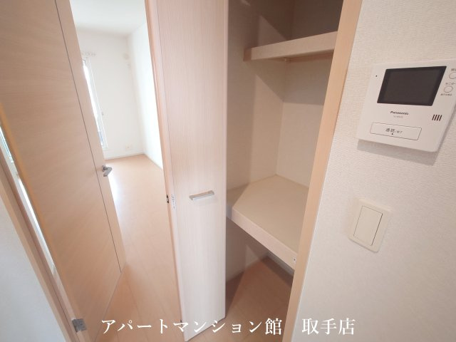 ジェルメⅥの居間・リビング