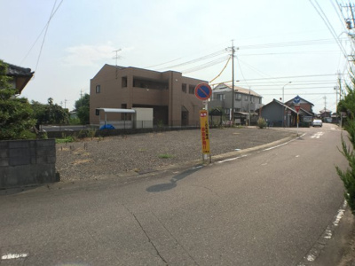 【前面道路含む現地写真】 | 江南市中般若町東　土地
