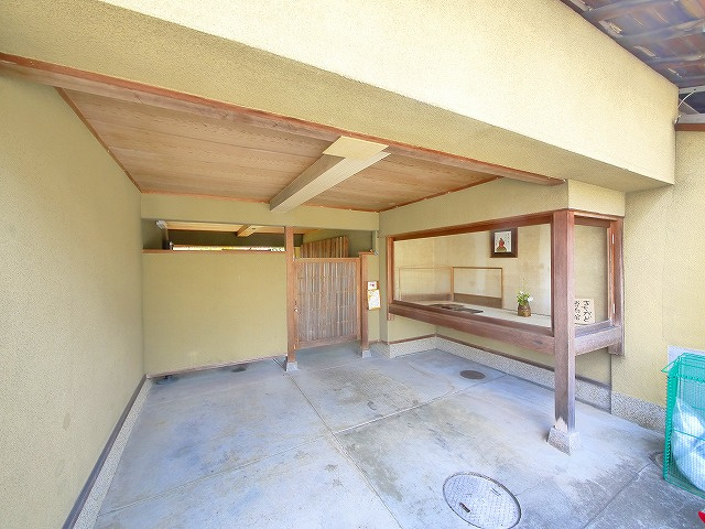 匠ハイツのエントランス