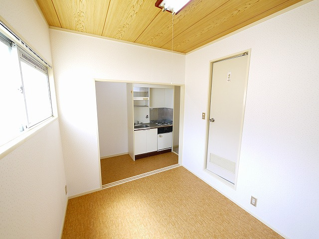 匠ハイツの居間・リビング