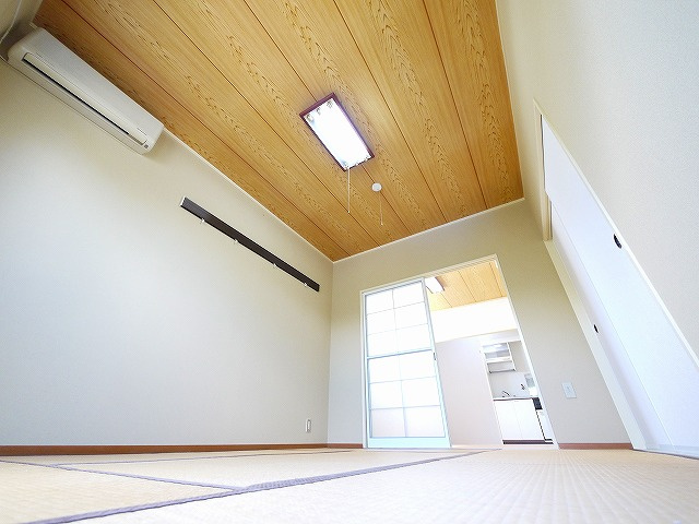 匠ハイツの和室