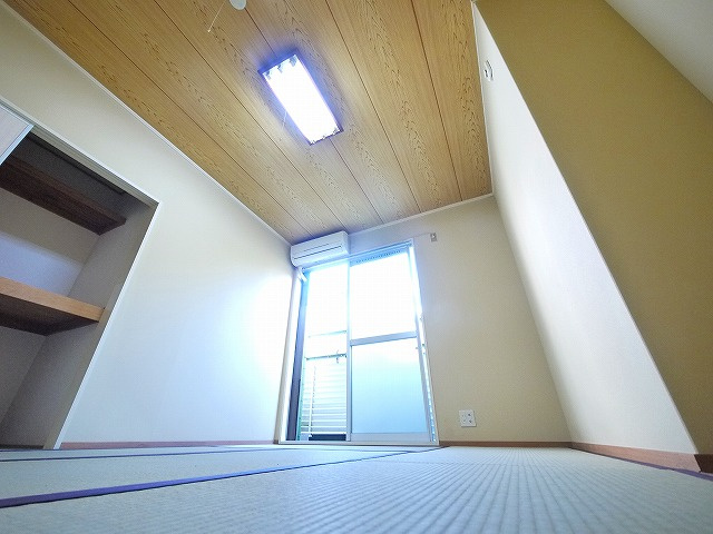 匠ハイツの和室