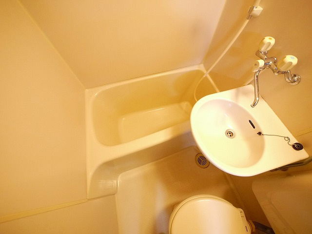 匠ハイツの浴室