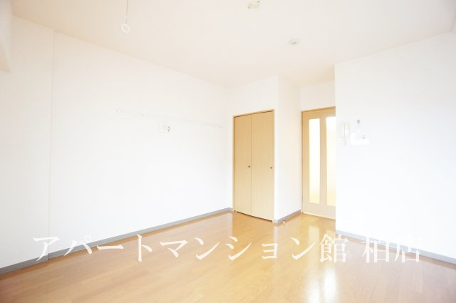 ラティニアの寝室