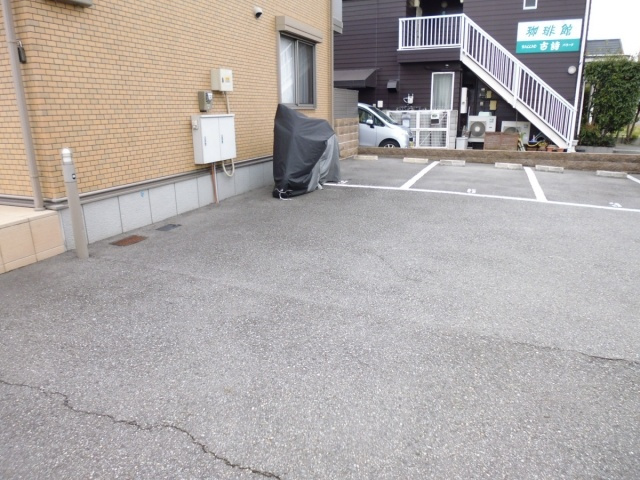 ベリテ神戸の駐車場