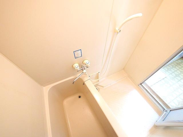 グレースコーポ東生駒の浴室