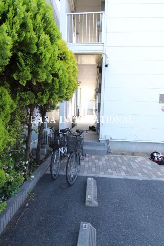 レオパレスプリマベーラのエントランス