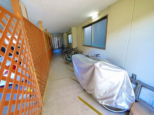 コーポあすなろBのその他共用部分|自転車置き場