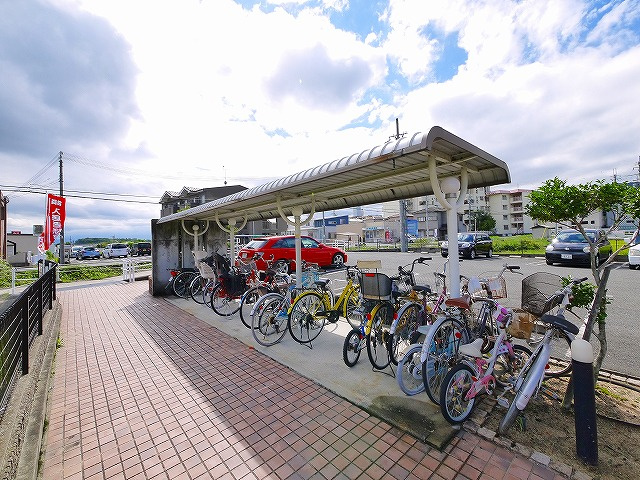 クール　ヴェルビュのその他共用部分|駐輪場です