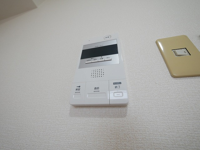 メゾンケイティーエスの設備|モニター付きインターホン