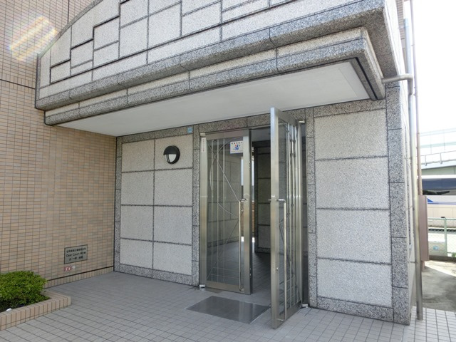 Dear Court 明の春のエントランス