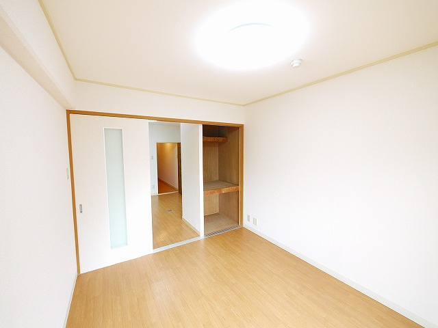 森村第3ビルの洋室|広々とした洋室です