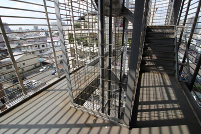 【その他共用部分】 | タイムス西田辺 | カッコイイ階段ですね！