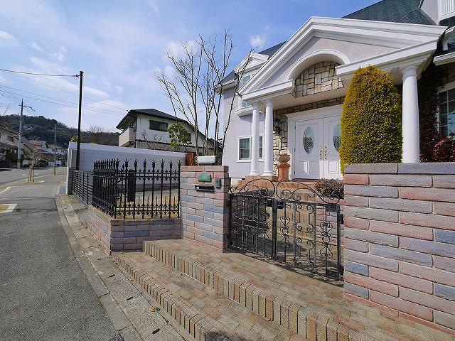 あすか野南３丁目貸家のエントランス