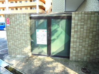 【その他共用部分】 | 敷地内ゴミ置き場★