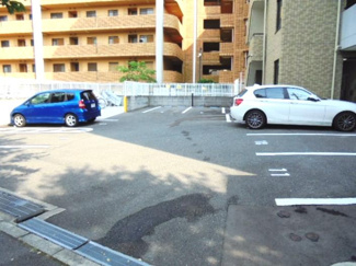 【駐車場】 | 敷地内駐車場★