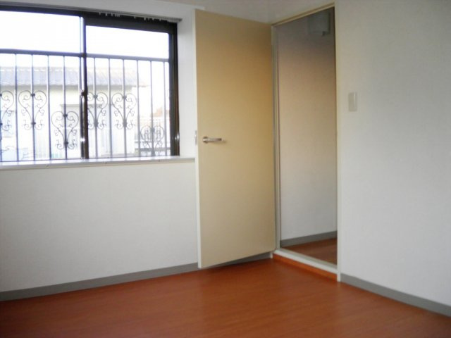 ボーマノワの居間・リビング|各部屋に収納あり