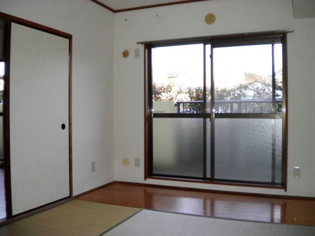 ボーマノワの居間・リビング|落ち着く和室です。