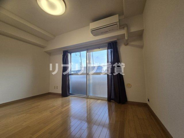 エスカイア本千葉第一の居間・リビング