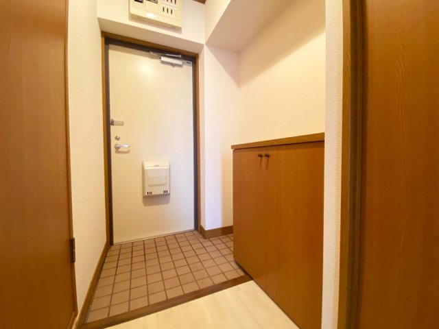【玄関】