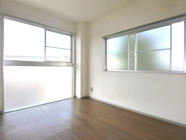 【内装】 | 角部屋・3面採光