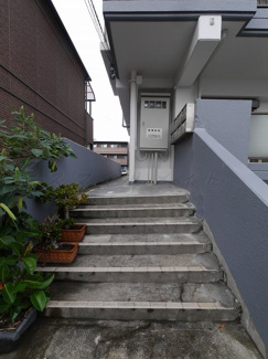 【エントランス】