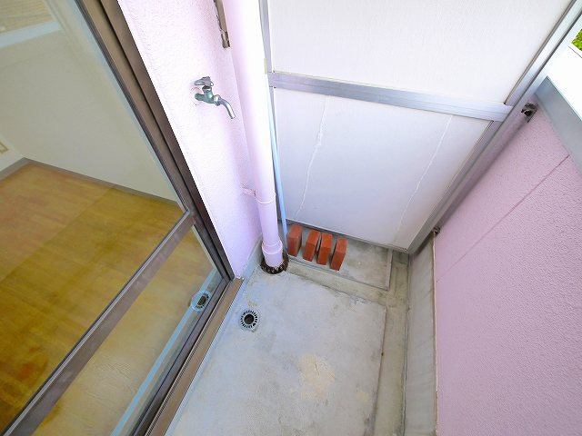 トマトハウスのバルコニー|洗濯置場