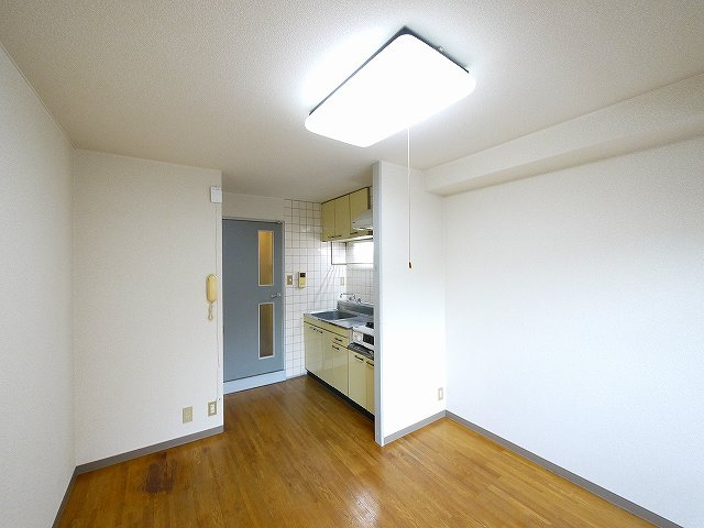 トマトハウスの洋室|スタンダードな洋室です