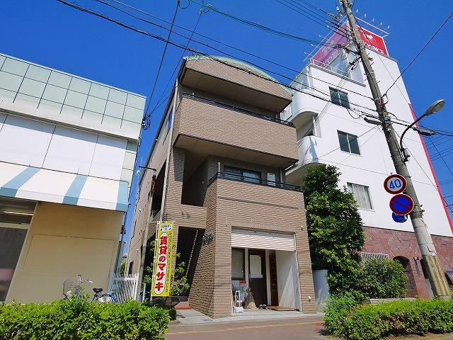 STスクエアビルの外観|落ち着いた雰囲気の外観です