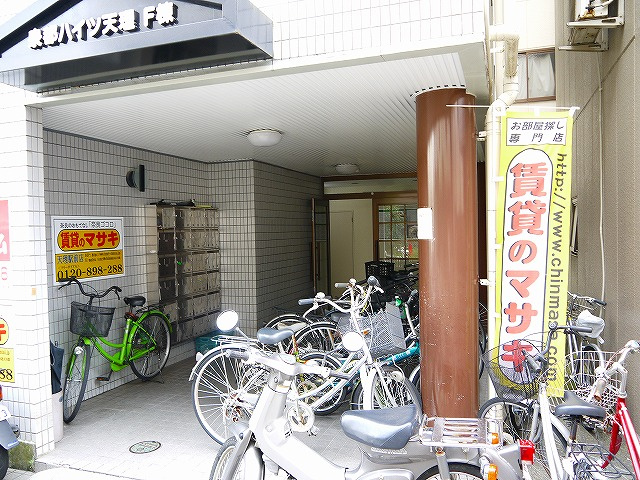 泉都ハイツのエントランス|毎日通るエントランスはこのようになっています