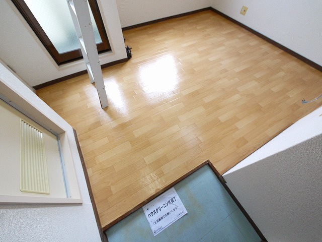 泉都ハイツの玄関|シンプルで使いやすい玄関です