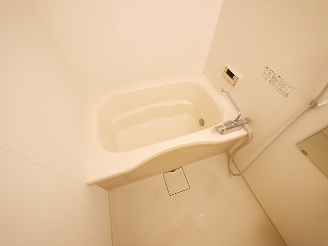 ベレオ天理の浴室|コンパクトで使いやすいお風呂です