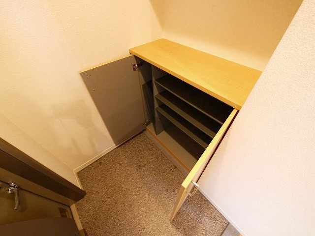 ベレオ天理の玄関|明るい玄関です