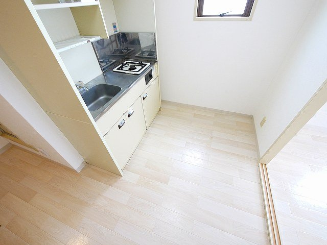 CASA天理のキッチン|コンパクトなキッチンで掃除もラクラク