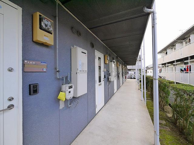 メゾン・ド・スリシエI　B棟のその他共用部分|玄関前です