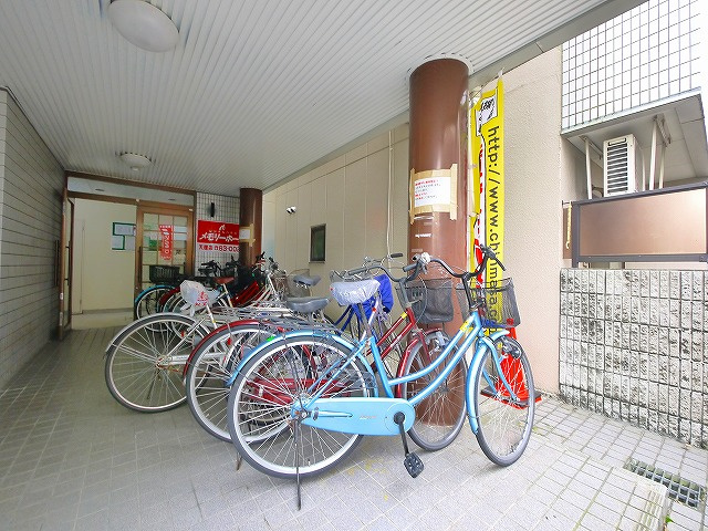 泉都ハイツのその他共用部分|自転車置き場