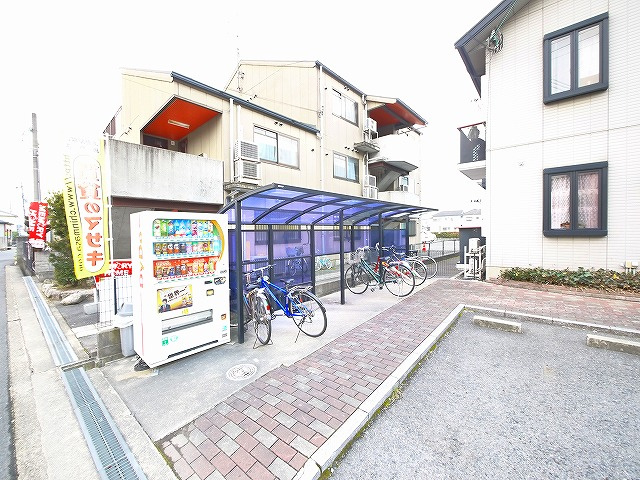 アンマリットハイツのその他共用部分|自転車置場