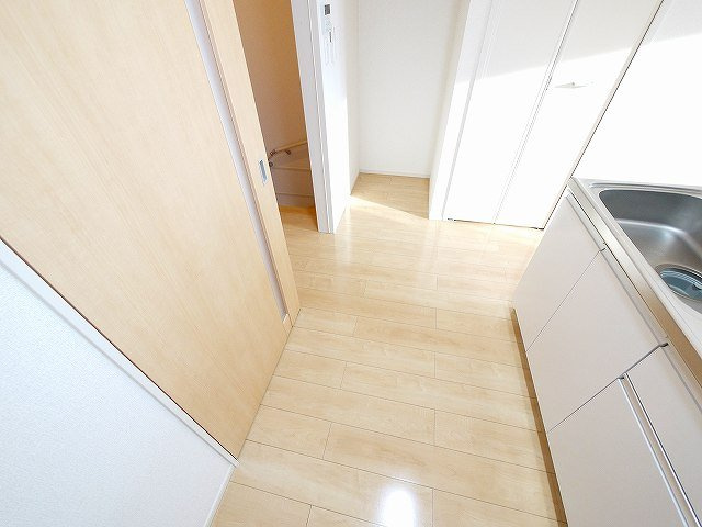 メゾンド・ボヌールのキッチン|コンパクトなキッチンで掃除もラクラク