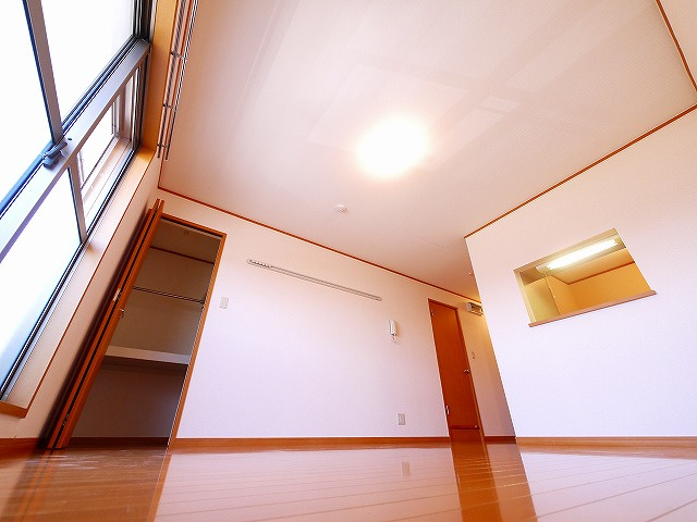 クレールマーマの洋室|明るい洋室です