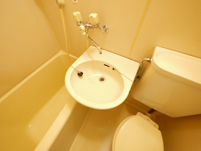 CASA天理のトイレ|コンパクトで使いやすいトイレです