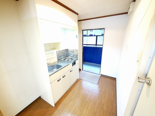 CASA天理のキッチン|コンパクトなキッチンで掃除もラクラク